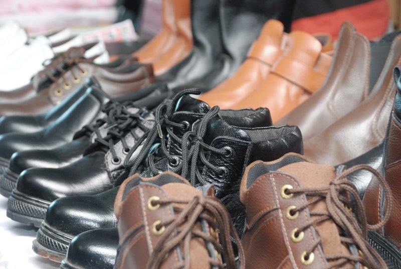 Resultado de imagem para    Trik Menjaga Sepatu Safety Supaya Awet